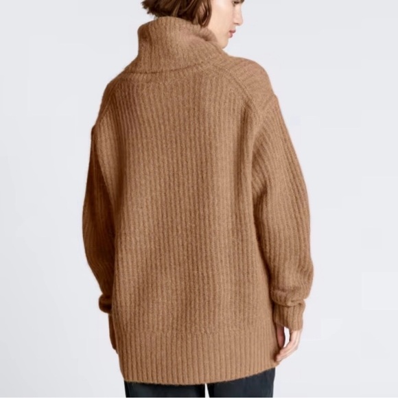Everlane Alpaca Chunky Knit Turtleneck Sweater Brown Turtleneck Sweater - Picture 3 of 9